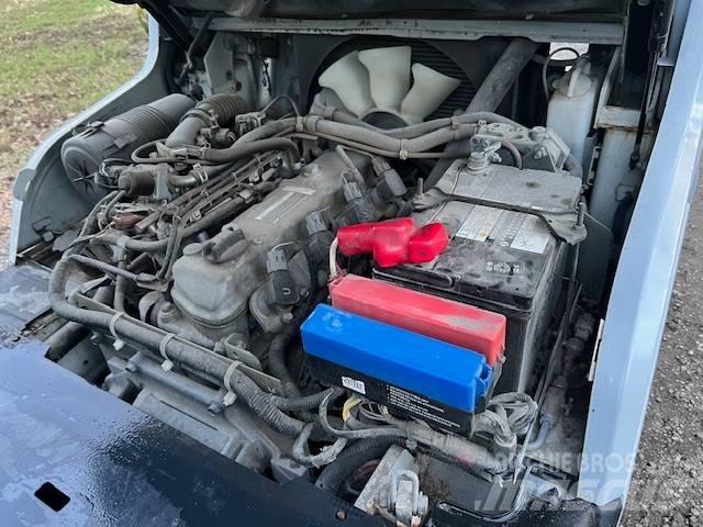 Nissan PF 50 其他叉车