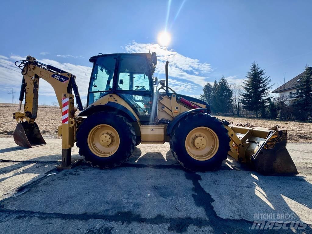 CAT 444 E 反铲装载机