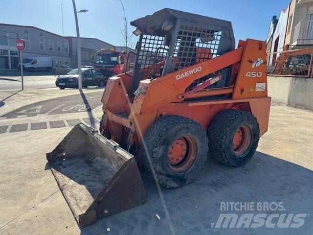 Daewoo 450P 滑移装载机