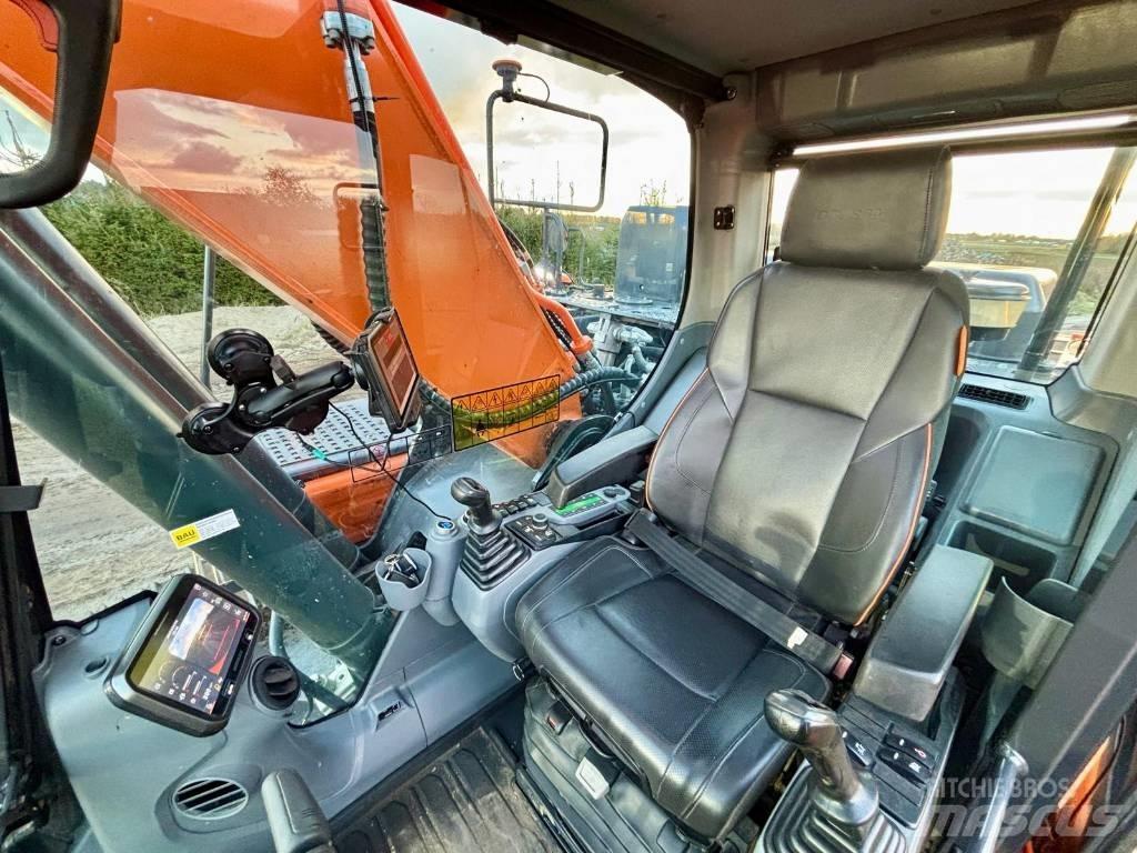 Doosan DX 255 履带挖掘机