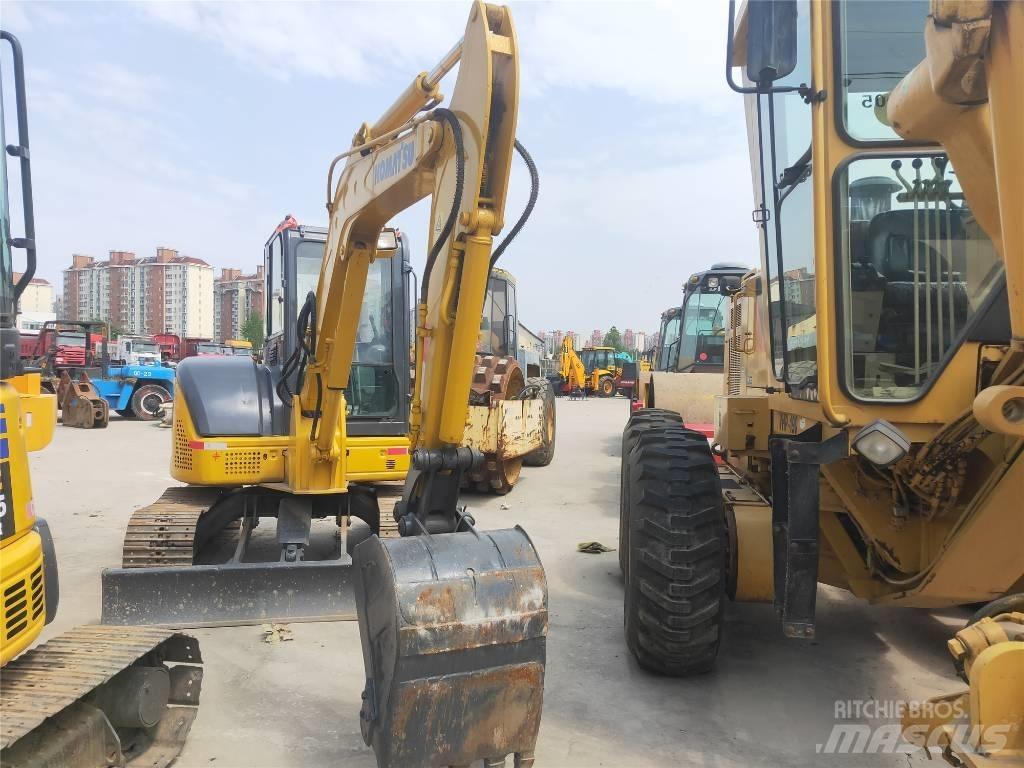 Komatsu PC56-7 履带挖掘机