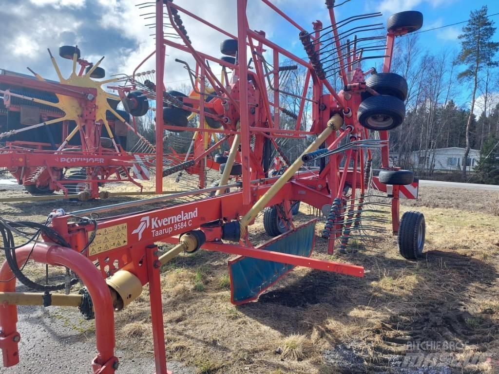 Kverneland 9584C 料堆整形机