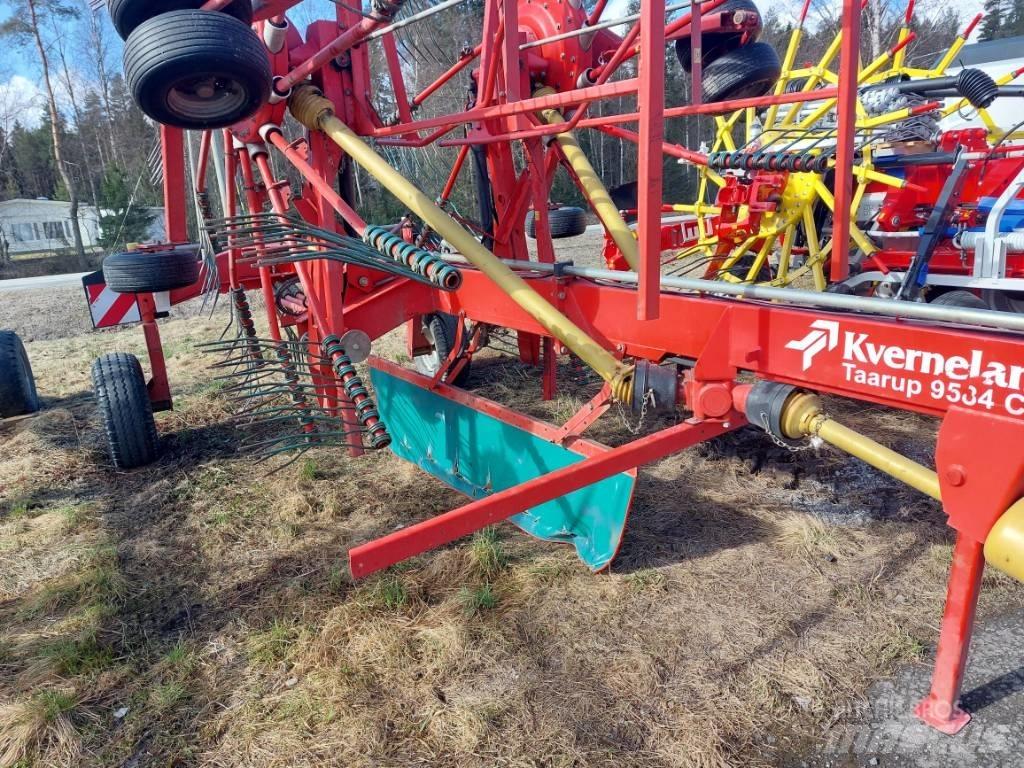 Kverneland 9584C 料堆整形机