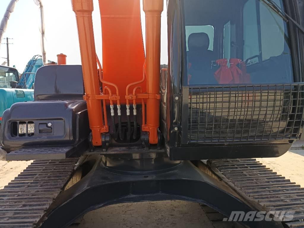 Hitachi ZX 120 履带挖掘机
