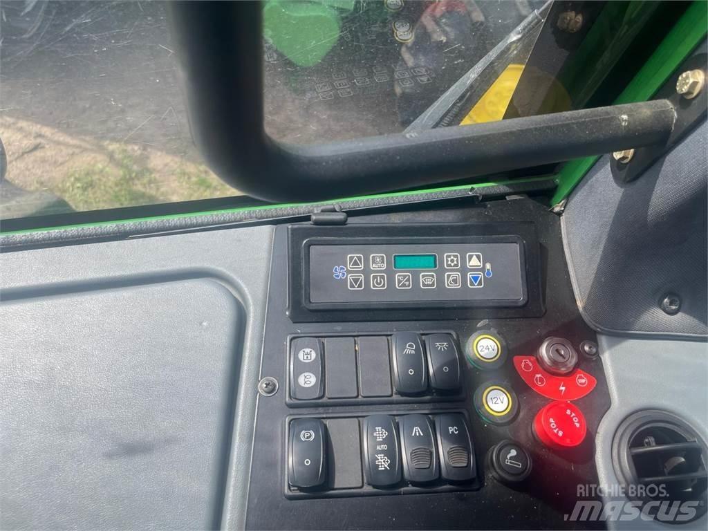 John Deere 1270 E 收割机