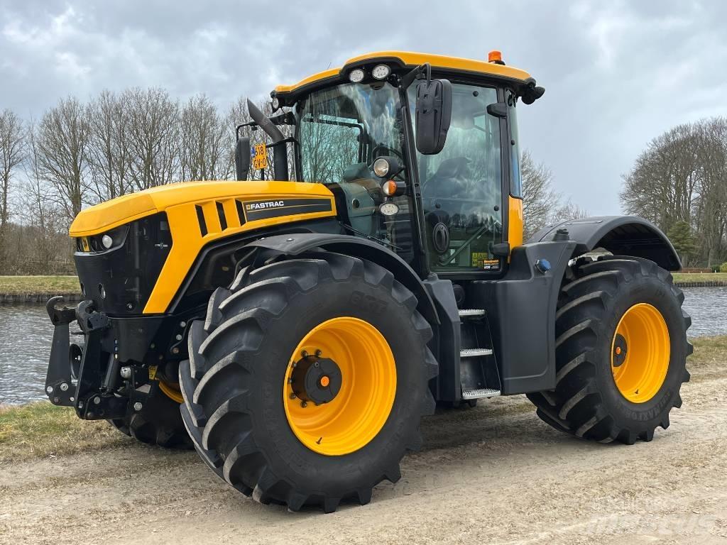 JCB Fastrac 4220 拖拉机/农用车