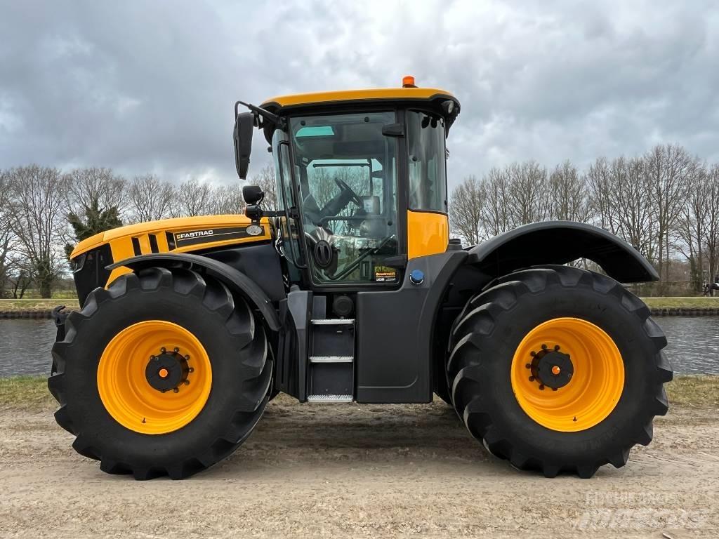 JCB Fastrac 4220 拖拉机/农用车