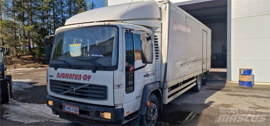Volvo FL220 厢式货车