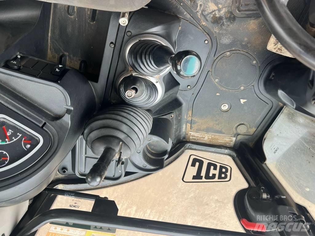 JCB 3 CX 反铲装载机