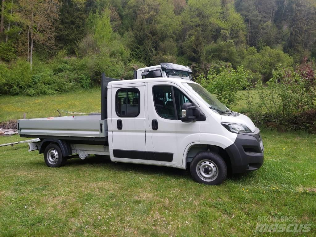 Fiat Ducato 商务面包车