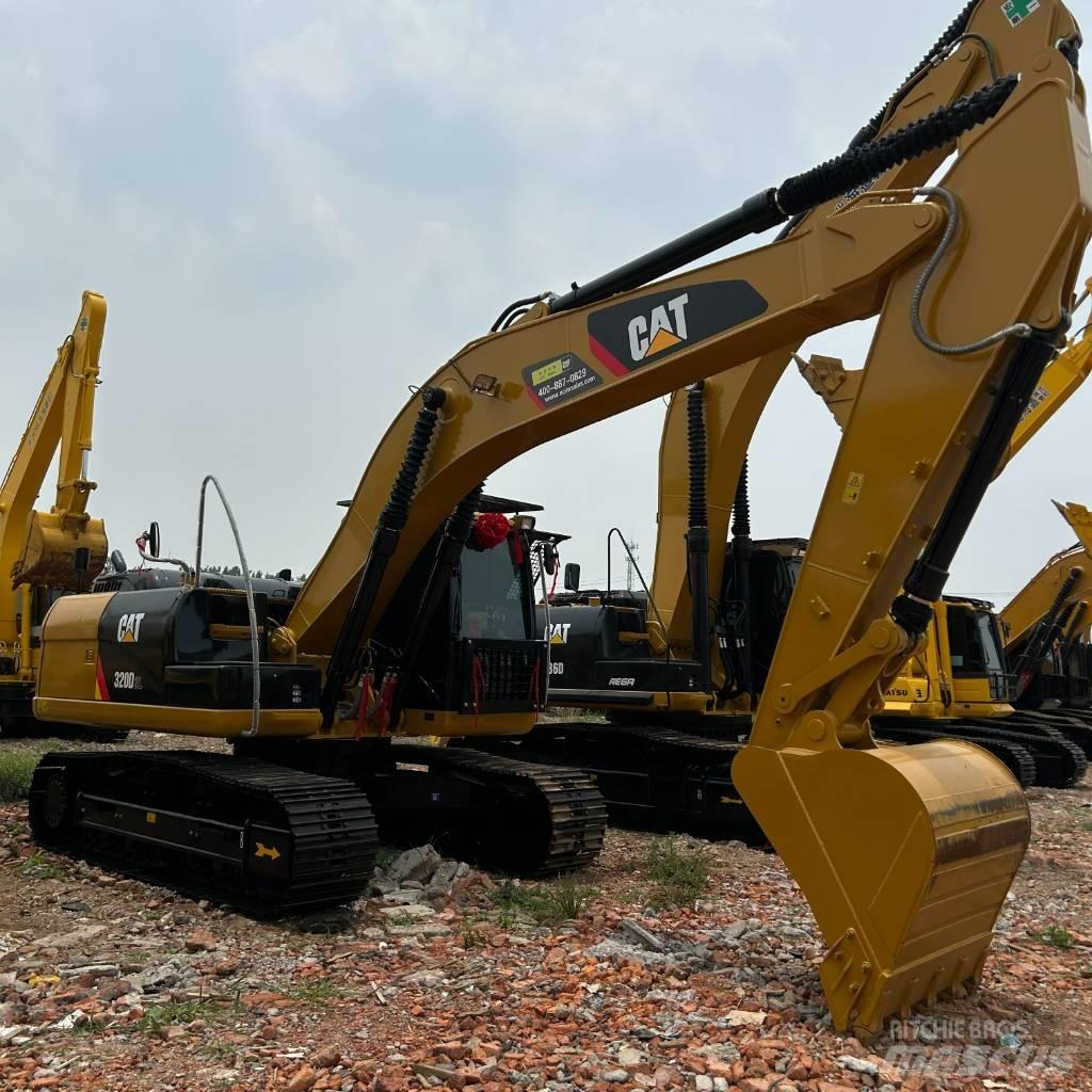 CAT 320D2L 履带挖掘机