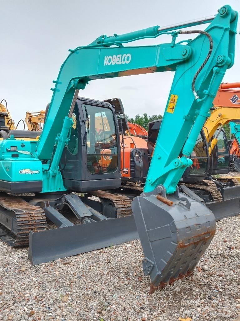 Kobelco SK 75 履带挖掘机