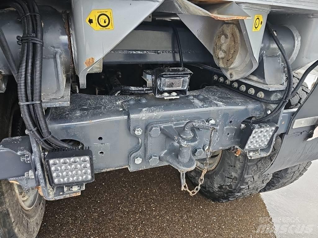 Scania G500B8X4HZ 刚性自卸车