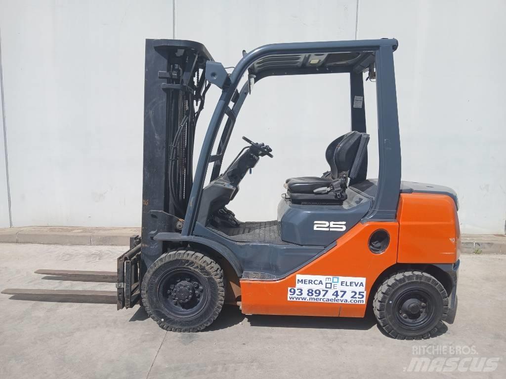 Toyota 02-8FDF25 柴油叉车