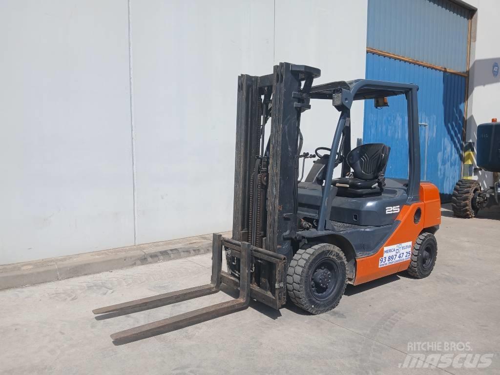 Toyota 02-8FDF25 柴油叉车