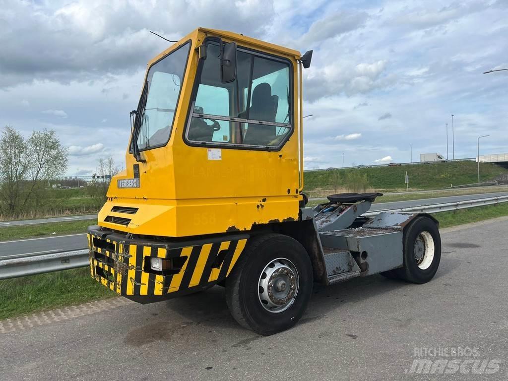 Terberg YT220 牵引车