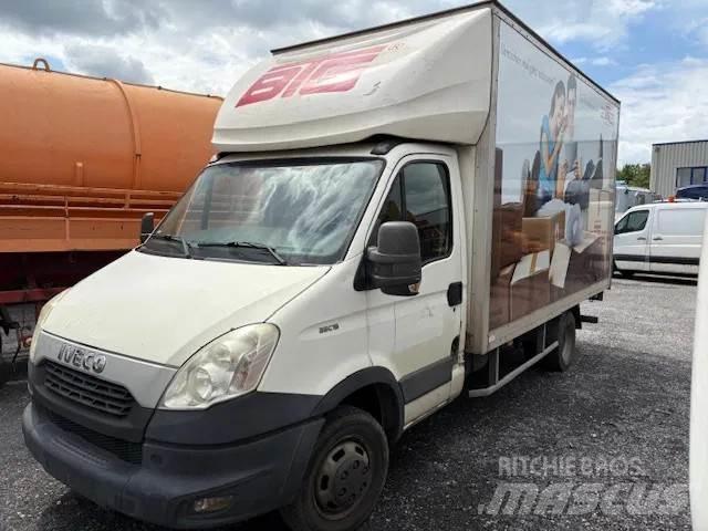 Iveco Daily 35C16 其他