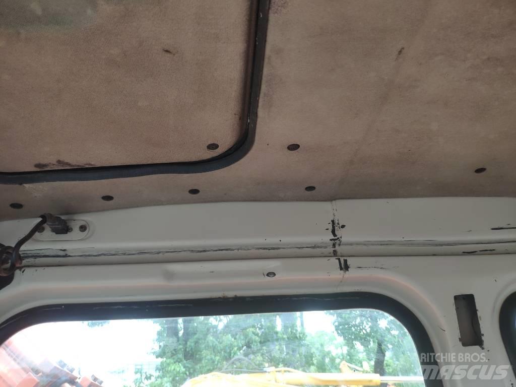 Doosan DH 150 W-7 轮式挖掘机