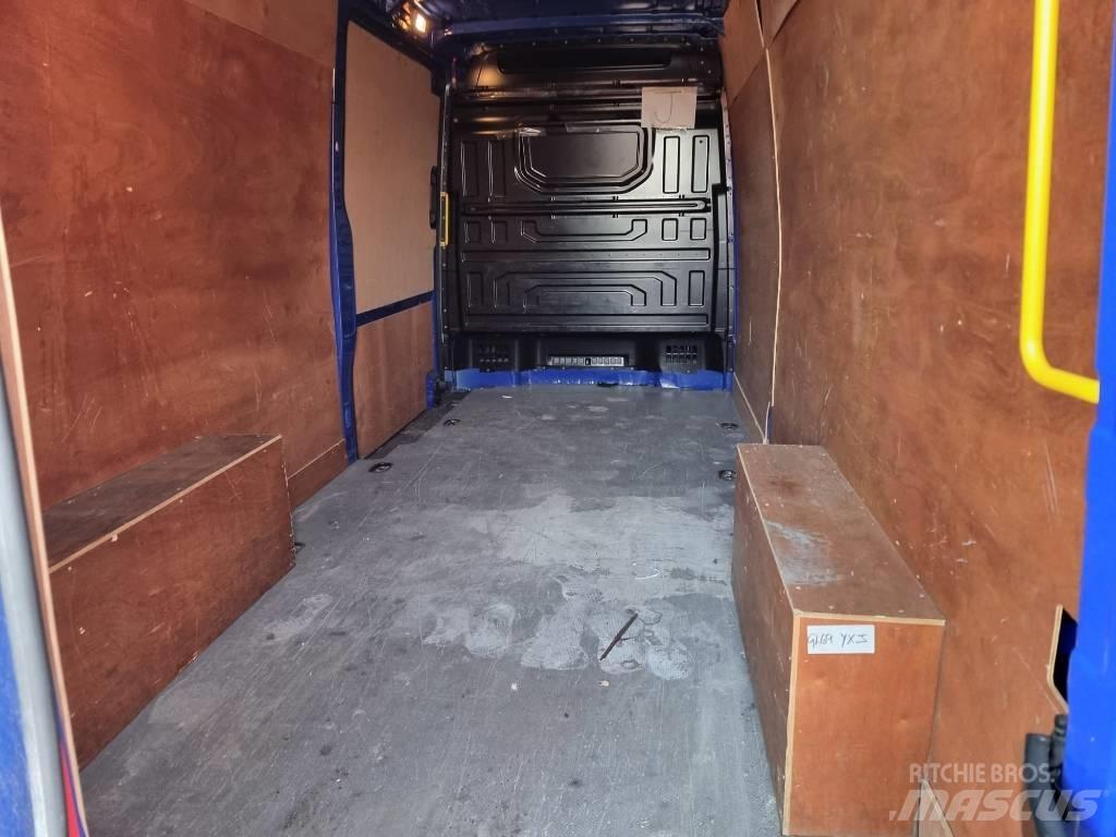 Volkswagen Crafter 商务面包车