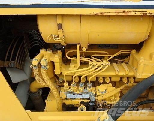 Komatsu D 20 A-6 履带式推土机
