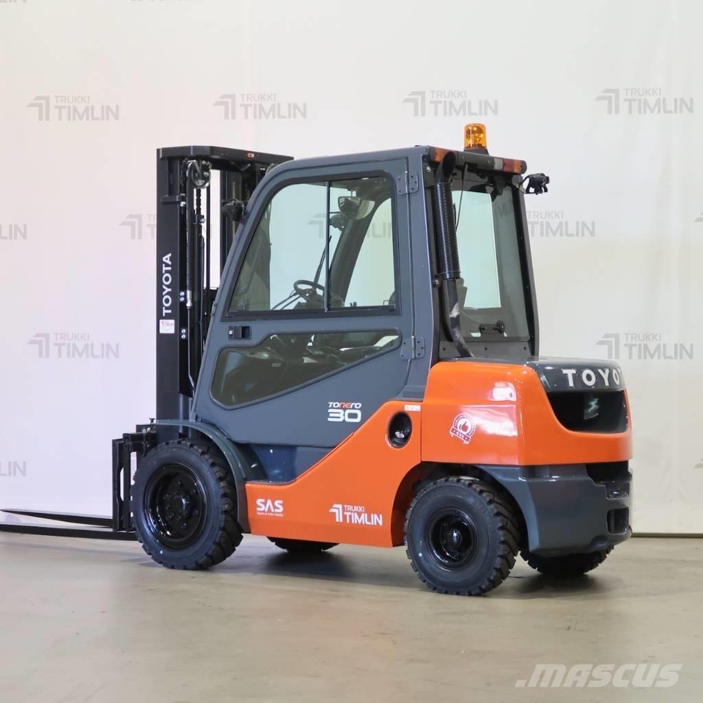 Toyota 02-8FDF30 柴油叉车