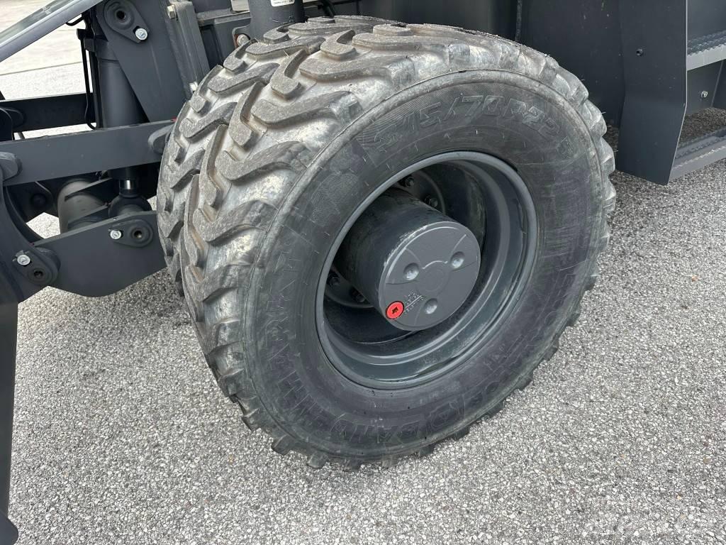 Komatsu PW 160-11EO 轮式挖掘机