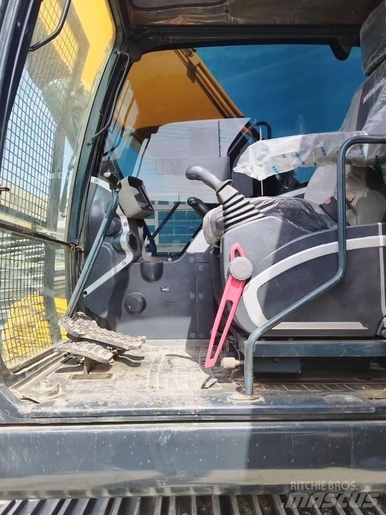 Hyundai R220LC-9S 履带挖掘机