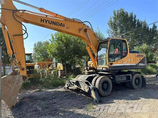 Hyundai 210W 履带挖掘机