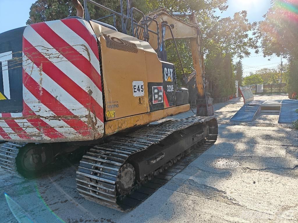 CAT 320 EL 履带挖掘机