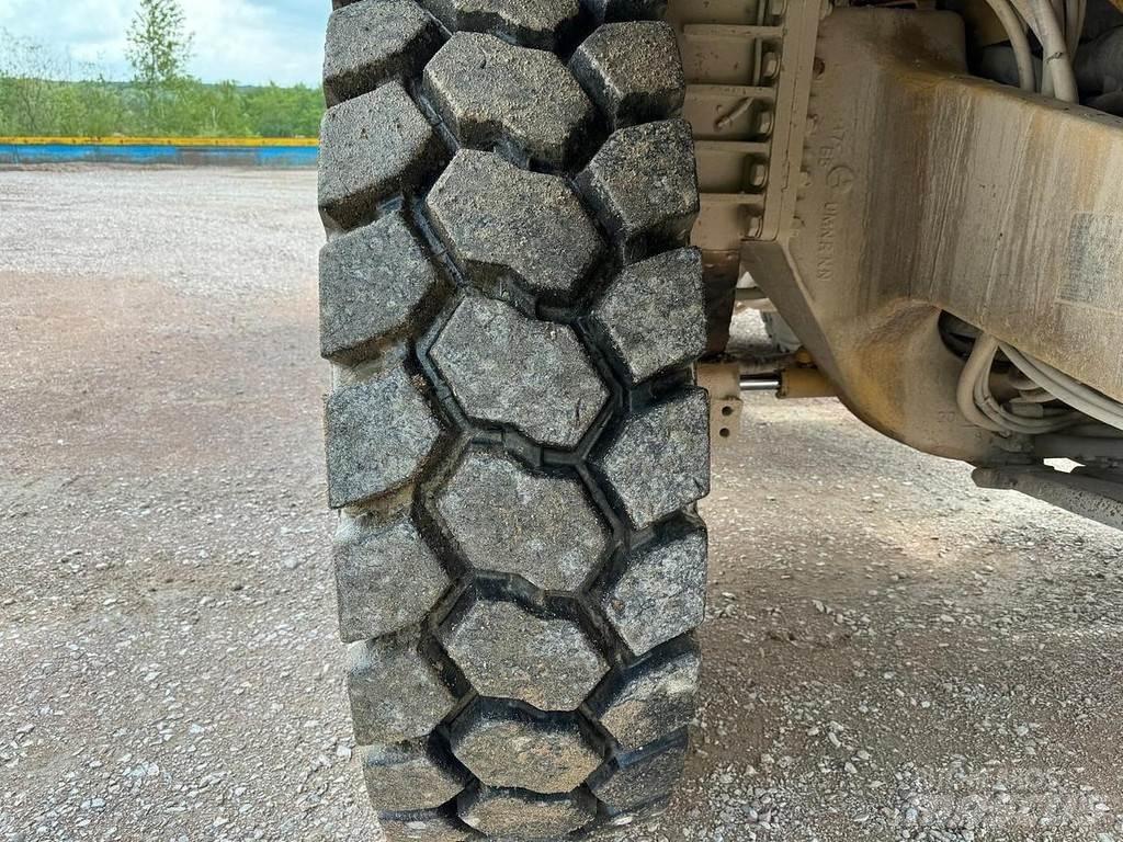 CAT 771D 翻斗车\公路型自卸车