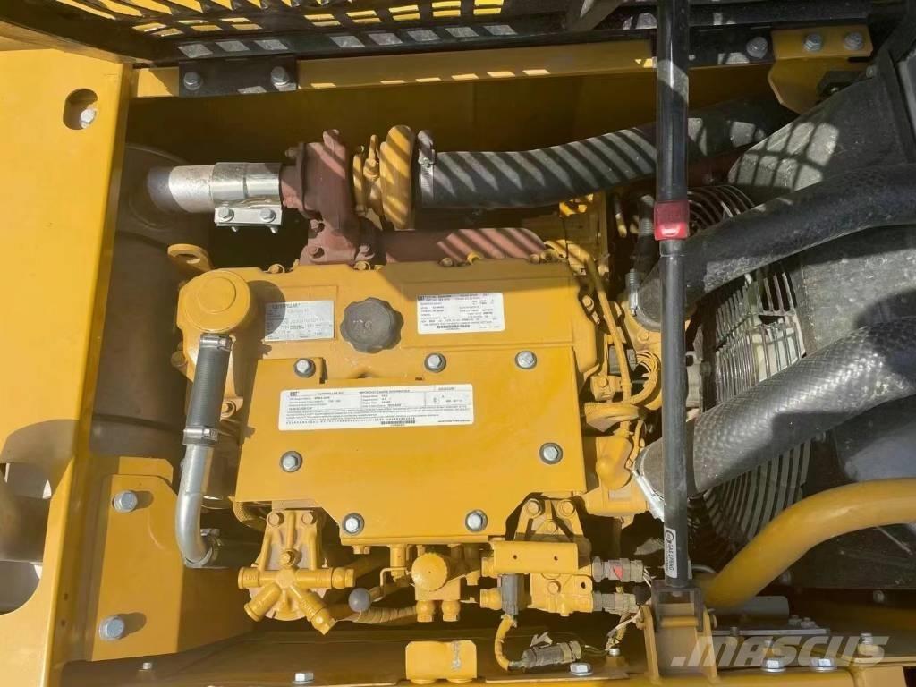 CAT 312D 中型挖掘机