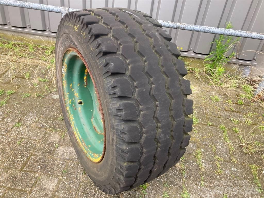 Barum 13.0/65-18 轮胎、车轮、轮圈