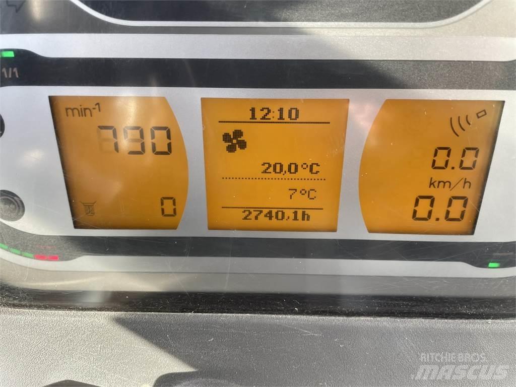 Fendt 724 S4 拖拉机/农用车