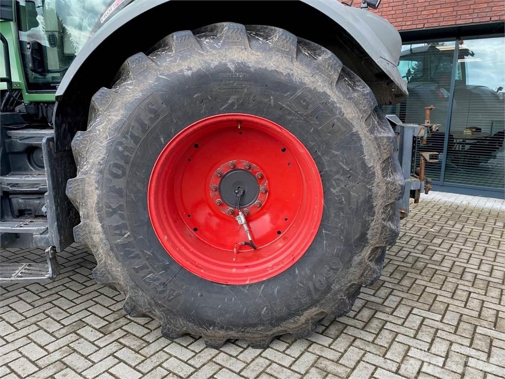 Fendt 826 Vario 拖拉机/农用车