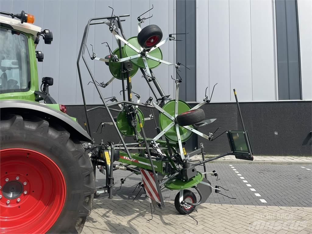 Fendt Lotus 770 犁耙和摊草机