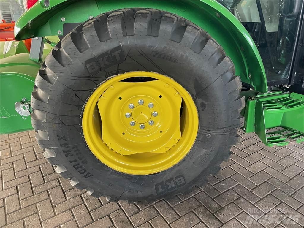 John Deere 5058 拖拉机/农用车