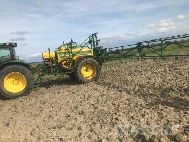 John Deere 624 自走式喷雾机