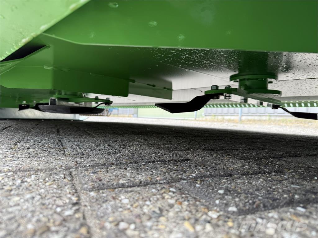 Joskin TR 270 C3 割草机