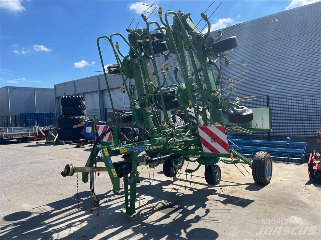 Krone KWT 11.22 犁耙和摊草机