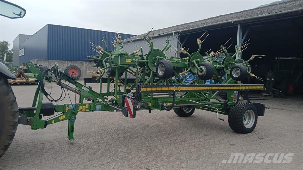 Krone KWT 1300 犁耙和摊草机