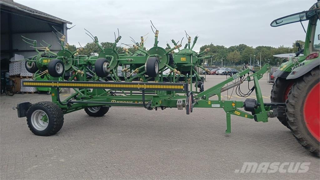 Krone KWT 1300 犁耙和摊草机