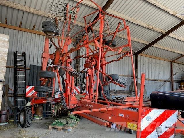 Kuhn GA 7501 犁耙和摊草机