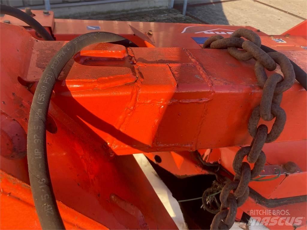 Kuhn GMD 802 F 割草机