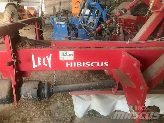 Lely Hibiscus 725 犁耙和摊草机