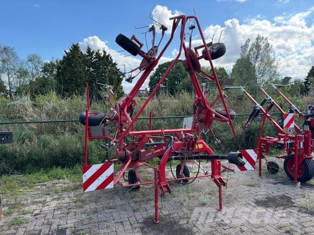 Lely Lotus 675 犁耙和摊草机