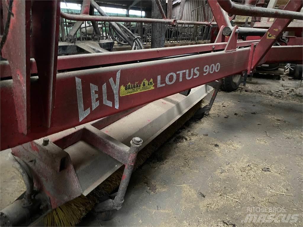 Lely Lotus 900 犁耙和摊草机