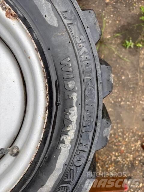  Set BKT 27x8.50-15 轮胎、车轮、轮圈