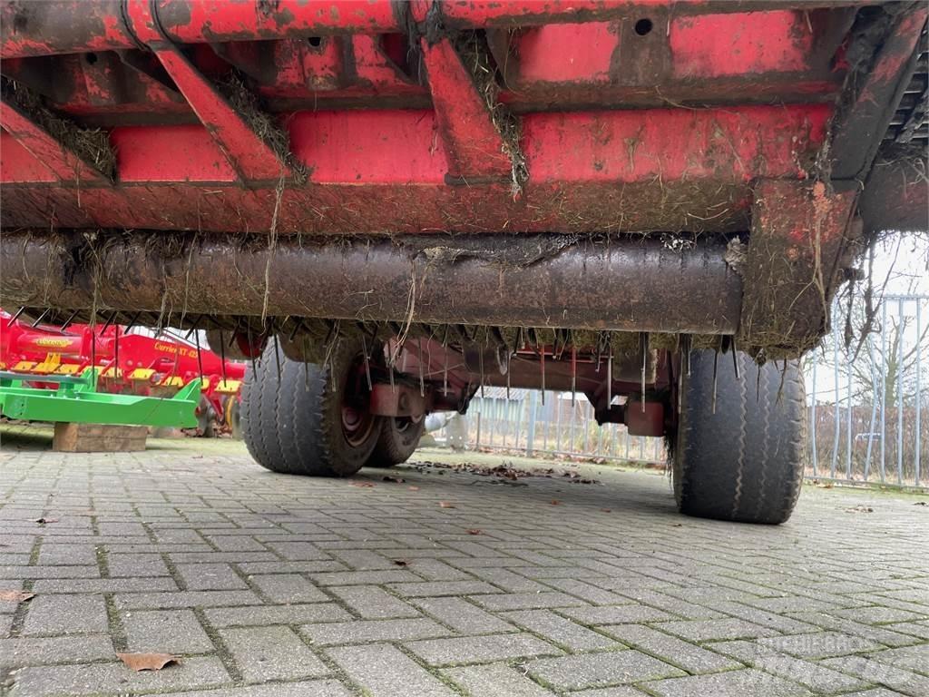 Taarup 1030 自动装载拖车
