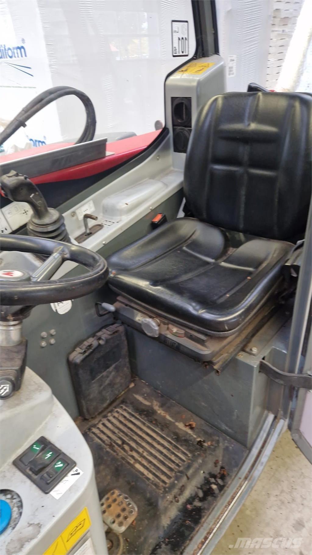 Weidemann t4512 电动叉车