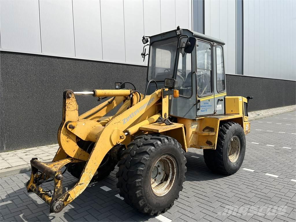 Zettelmeyer ZL 602 前装载和挖掘机